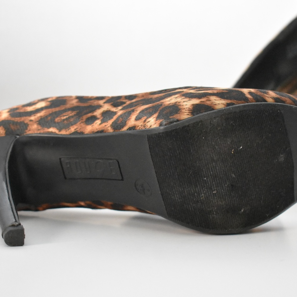 Cheetah Print heels - Picture 4 of 4
